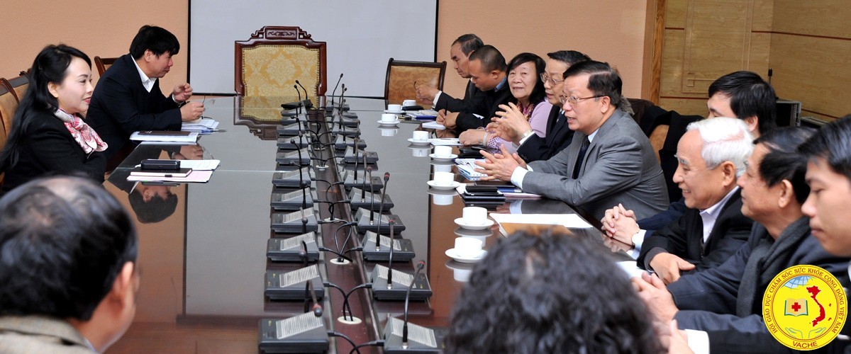 Bộ trưởng Bộ y Tế làm việc với Trung ương Hội giáo dục Chăm sóc Sức khỏe Cộng đồng Việt Nam