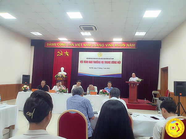 Ông Phạm Đình Vương, Ủy viên thường vụ Trung ương Hội, Trưởng văn phòng đại diện Trung ương Hội tại TP. HCM báo cáo phát biểu kiến nghị đề xuất