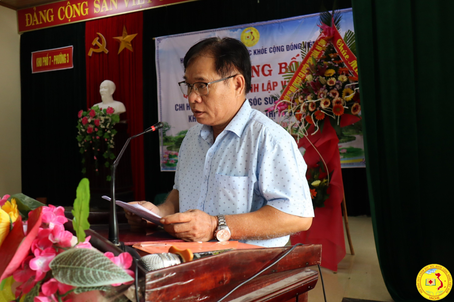 Ông Nguyễn Văn Cẩm, Trưởng ban đại diện Hội NCT thị xã Quảng Trị phát biểu