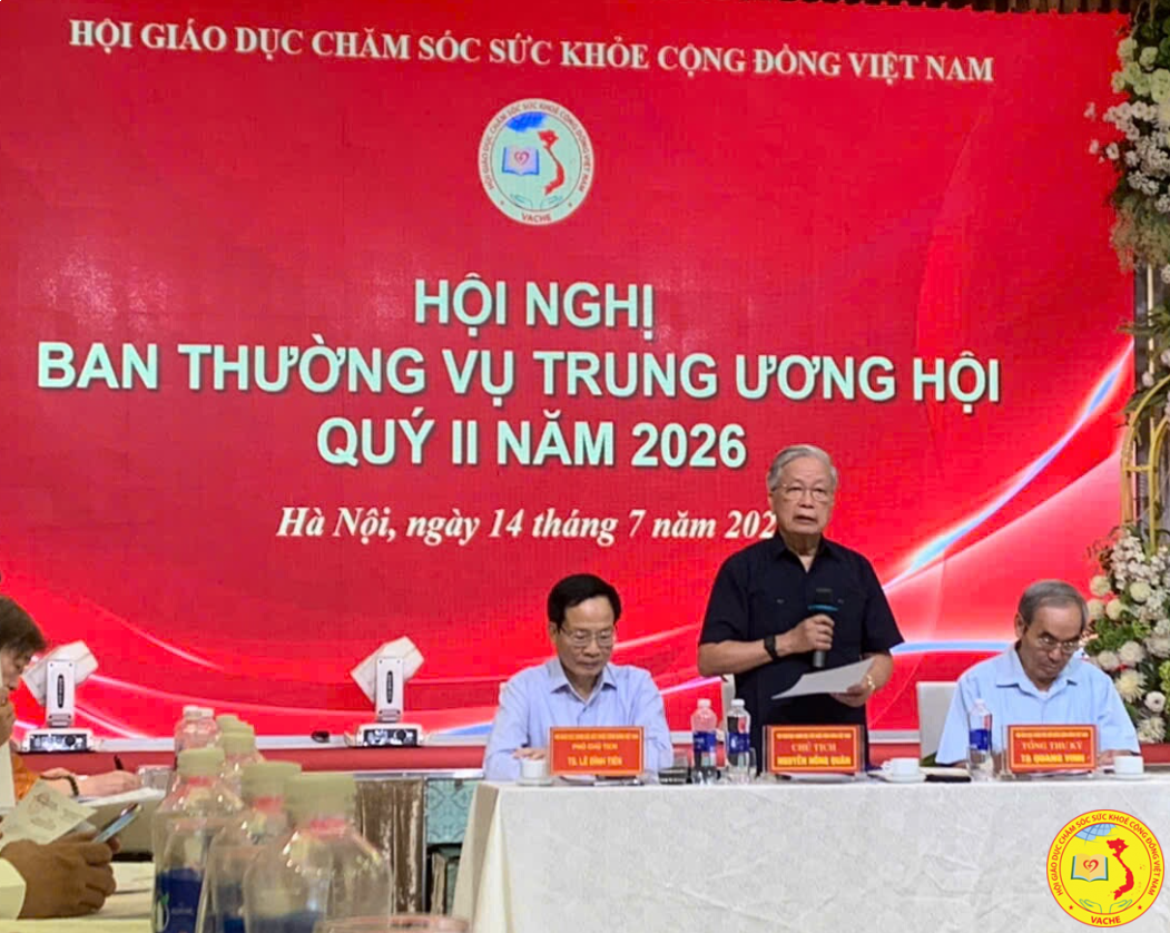 Chủ tịch TW Hội VACHE - Ông Nguyễn Hồng Quân phát biểu tại hội nghị.